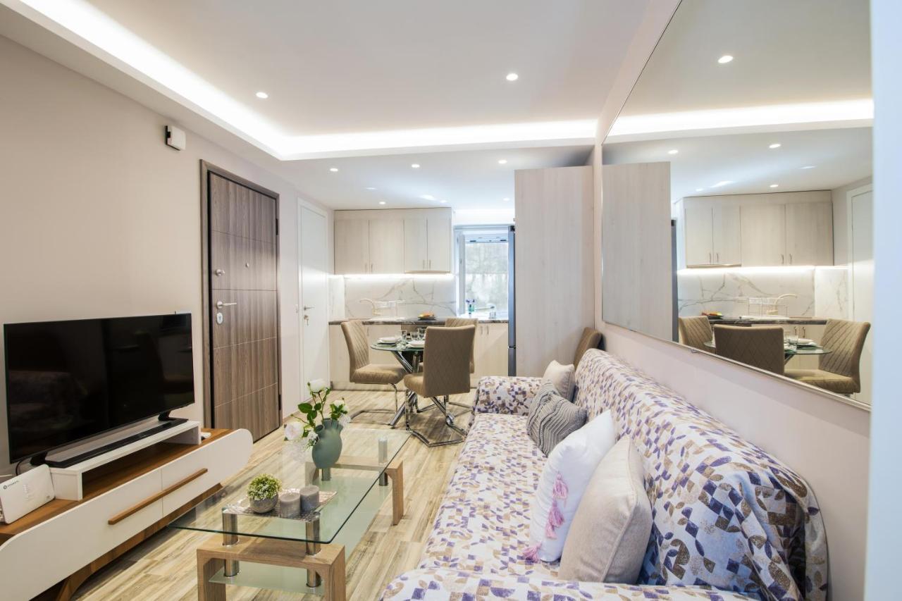Electra's House Apartment